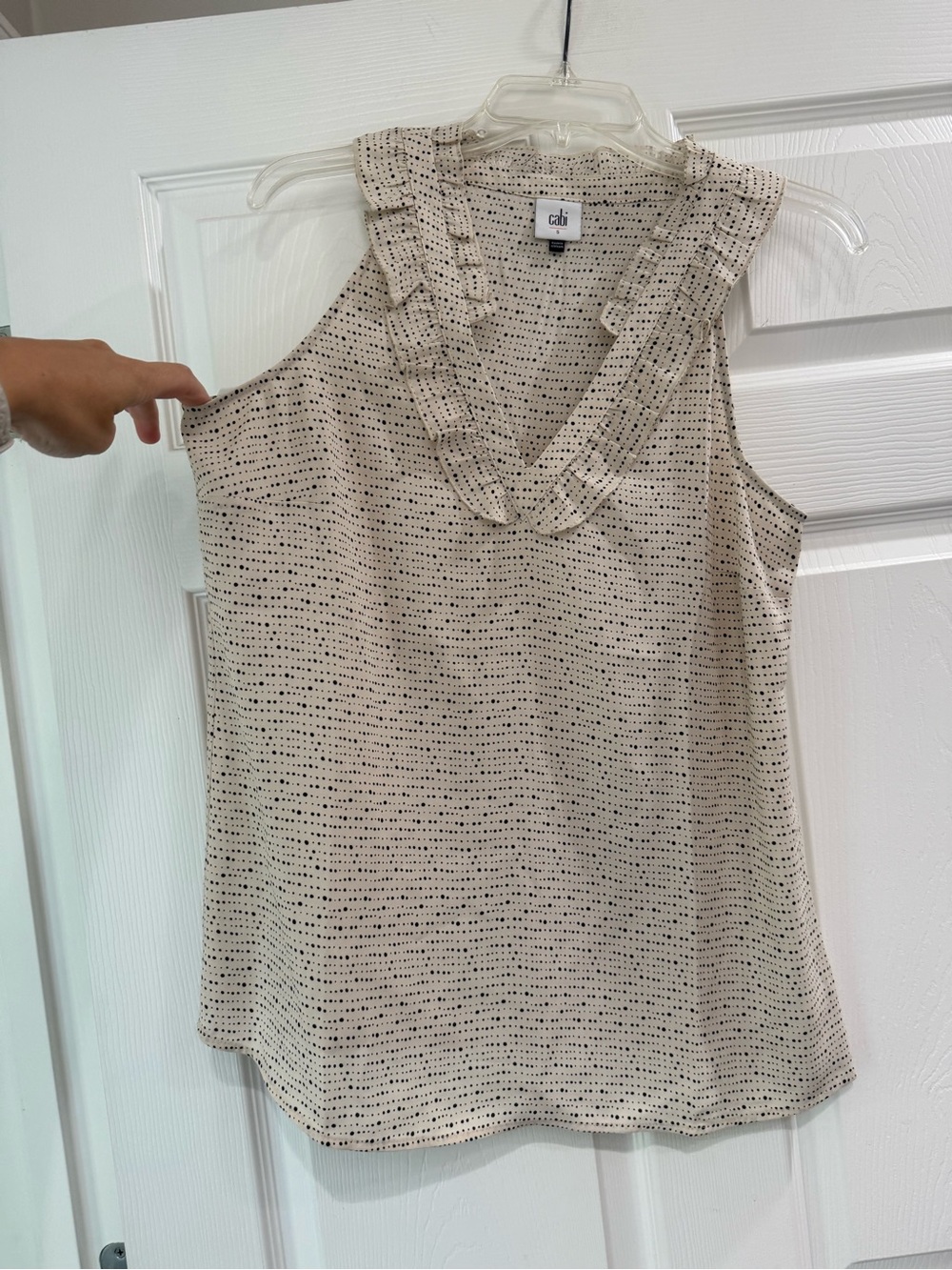 Cabi 4179 Morse Code Cream Black Sleeveless Ruffle dot Blouse Womens small tank